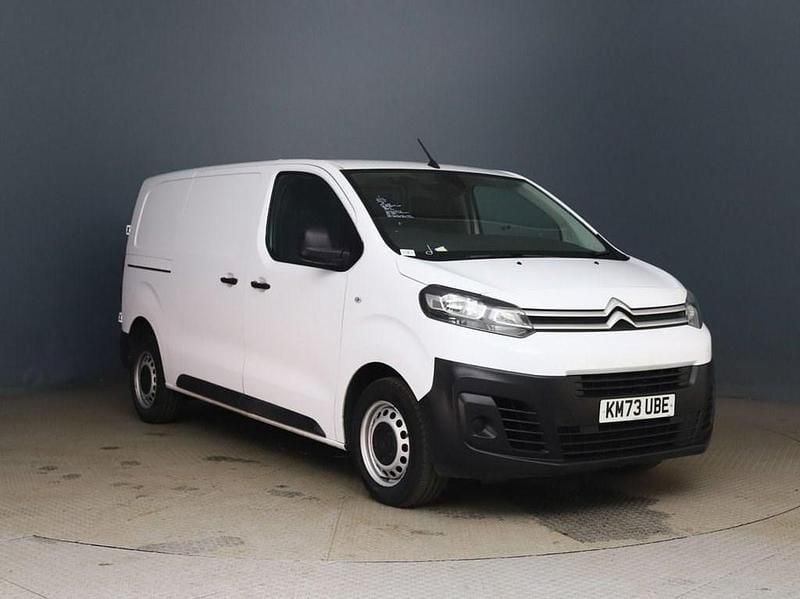 White Used 2023 Citroën Dispatch MPV | £11,350 (Good price) - Image 1/3