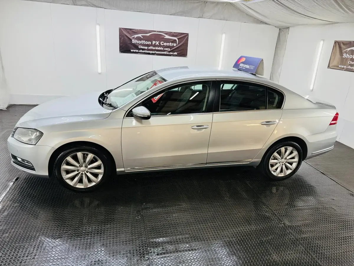 Used VW Passat Highline 2013 Silver Sedan