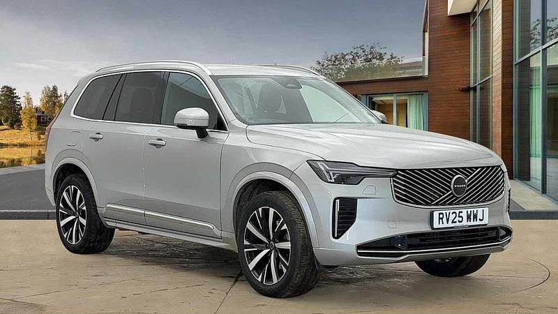 Silver Used 2025 Volvo XC90 Core SUV | £44,490 (A bit pricey) - Image 1/2