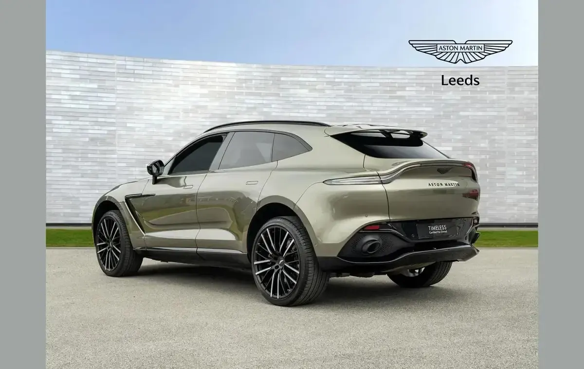 Used Aston Martin DBX 241 HP (177 kW) 2023 Black SUV
