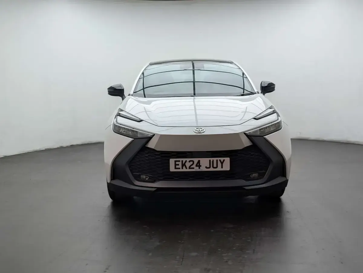Used Toyota C-HR Design 2024 White SUV
