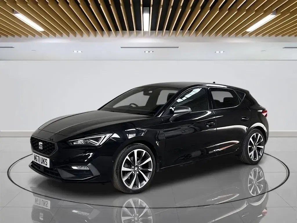 Used Seat Leon FR Sport 150 HP (110 kW) 2022 Black Hatchback