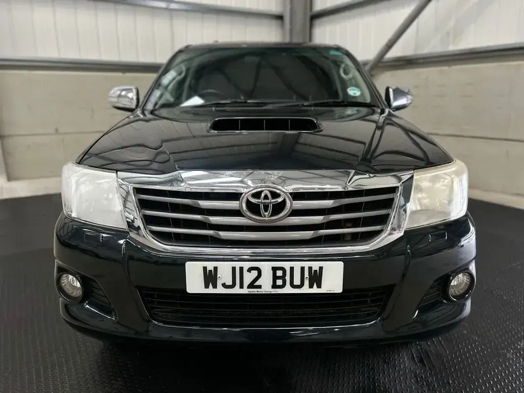 Gebraucht Toyota HiLux 171 PS (125 kW) 2012 Schwarz Pickup