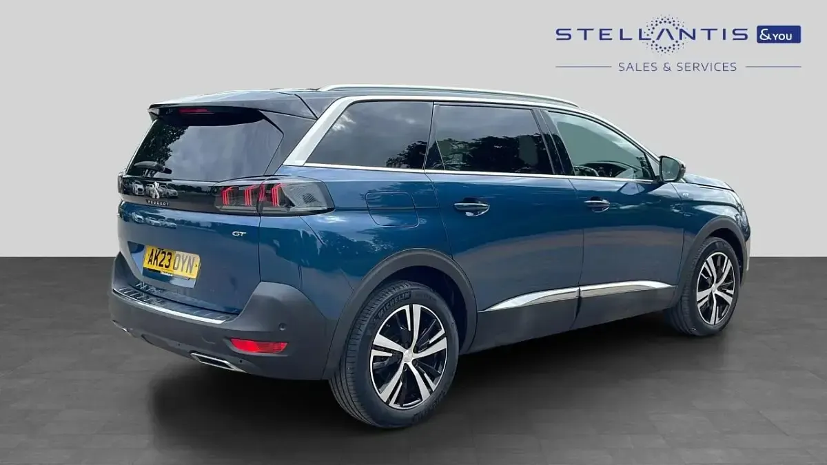 Used Peugeot 5008 GT 129 HP (94 kW) 2023 Blue SUV