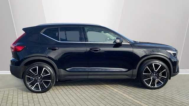 Used Volvo XC40 Ultra 161 HP (118 kW) 2025 Black SUV