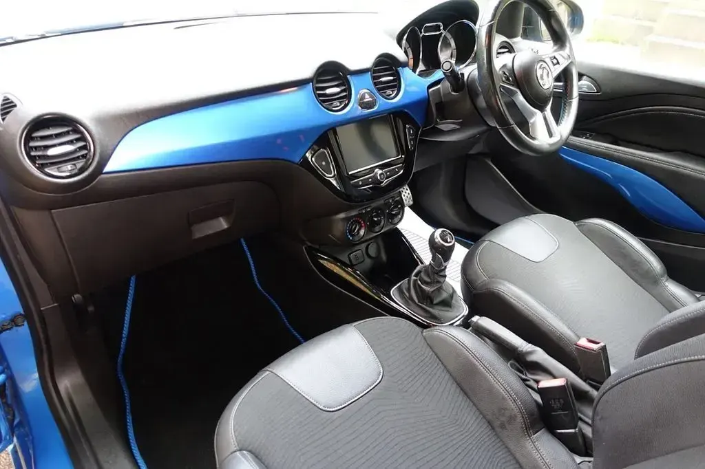 Used Vauxhall Adam S 70 HP (51 kW) 2017 Blue Hatchback