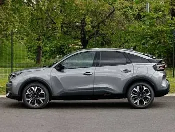 Nowe Citroën C4 131 KM (96 kW) 2026 Szary SUV
