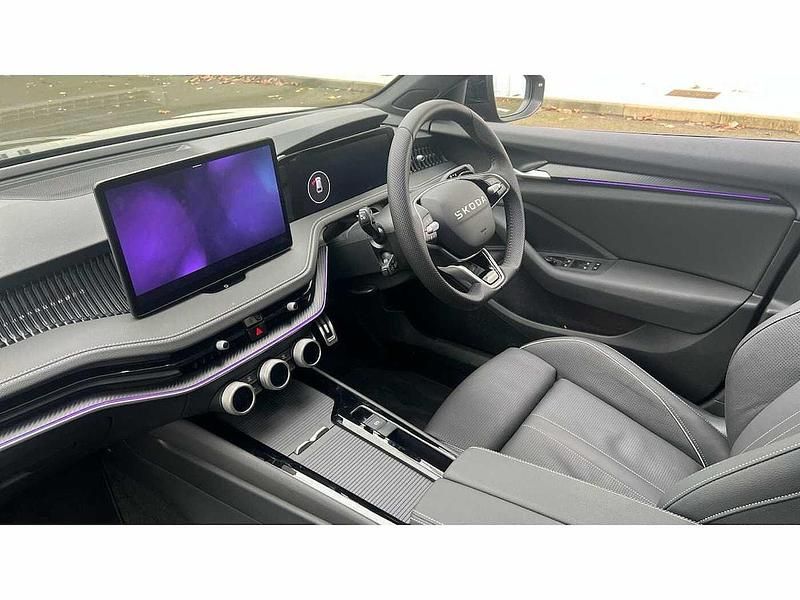Used Skoda Superb SportLine 150 HP (110 kW) 2025 Black Estate