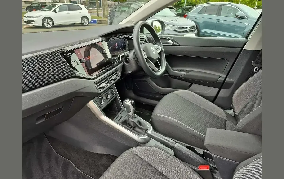 Used VW Taigo Life 110 HP (80 kW) 2023 White SUV