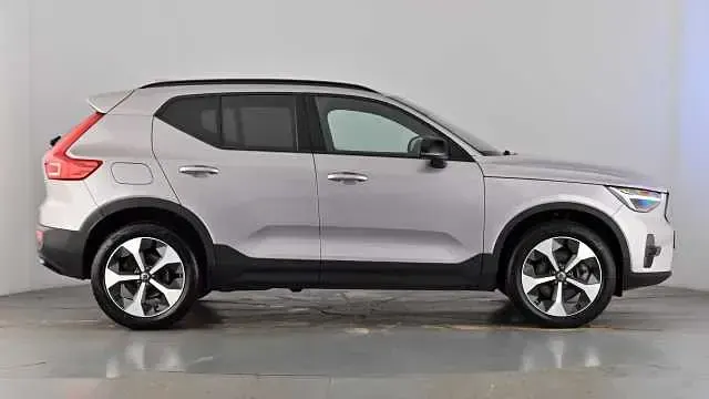 Used Volvo XC40 Plus 197 HP (144 kW) 2025 Aurora silver SUV