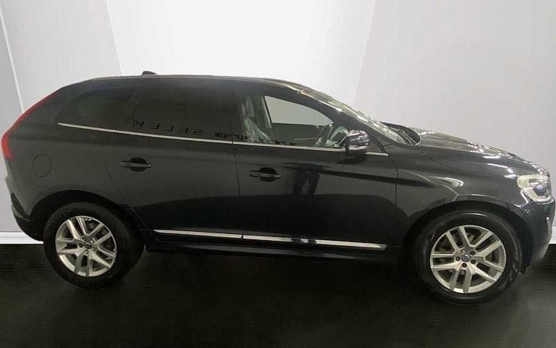 Used Volvo XC60 SE Lux 220 HP (161 kW) 2017 SUV