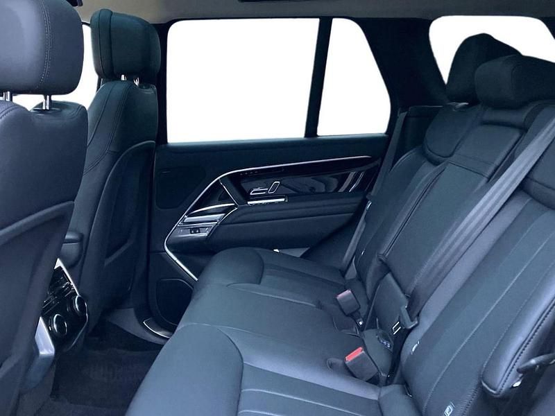 New Land Rover Range Rover SE 2025 Gold SUV