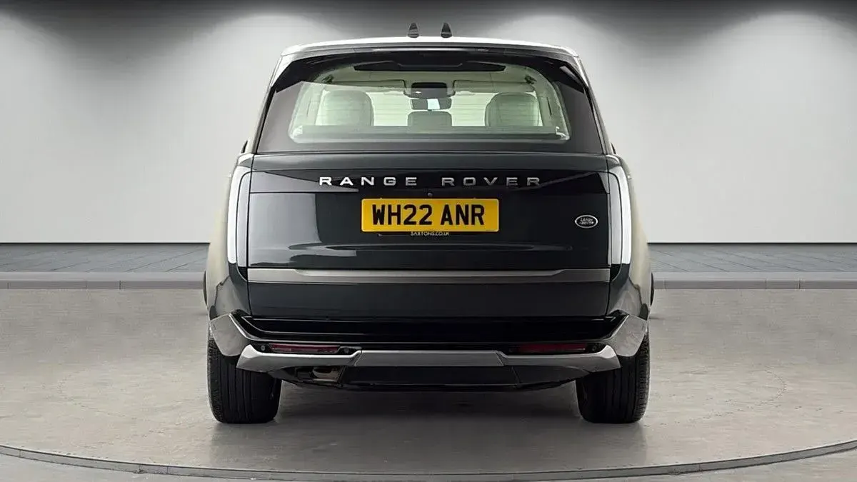 Used Land Rover Range Rover HSE 300 HP (220 kW) 2022 Belgravia green (1dv) SUV