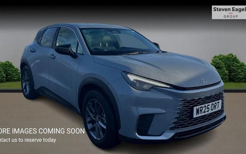 Used 2025 Lexus LBX SUV | £29,105 (Fair price) - Image 1/4