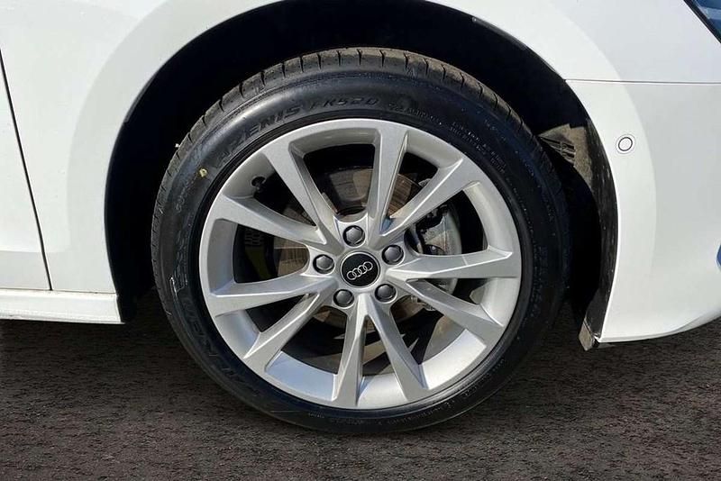 Used Audi A3 Sport 113 HP (83 kW) 2024 White Hatchback