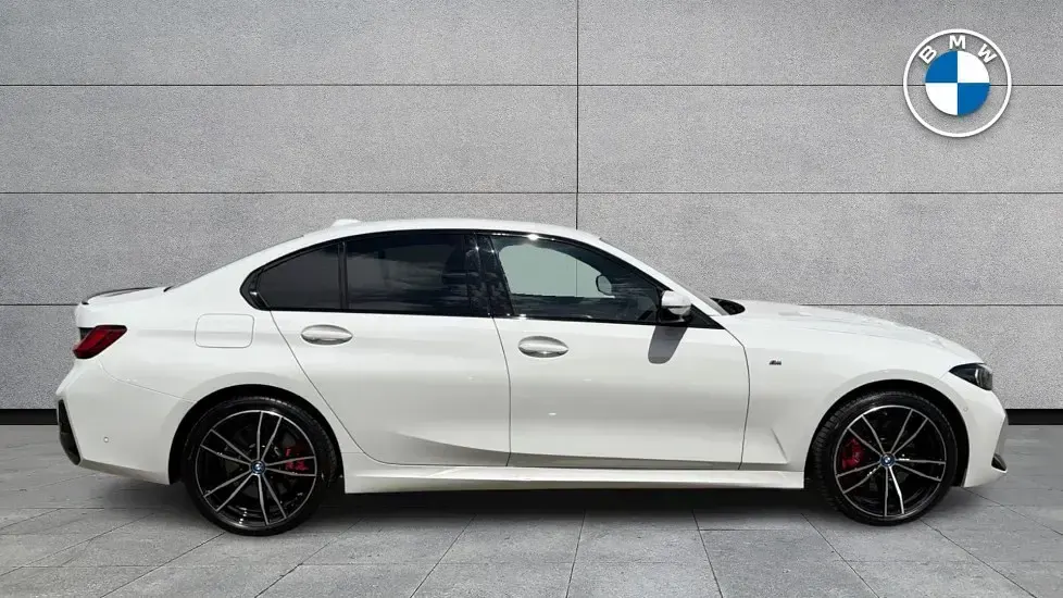 Used BMW 330e M Sport 288 HP (211 kW) 2024 White