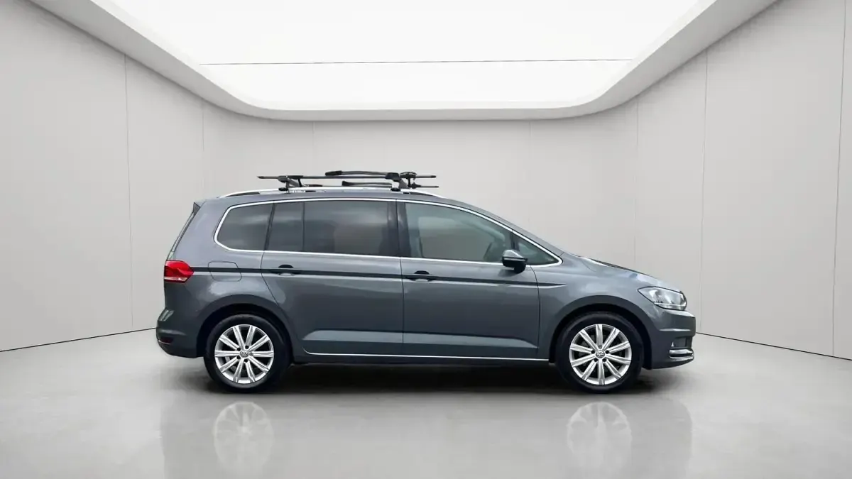 Used VW Touran SEL 150 HP (110 kW) 2019 Grey MPV