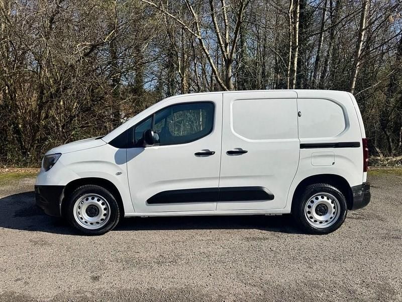Used Vauxhall Combo Edition 2021 White MPV