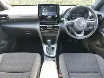Used Toyota Yaris Hybrid Design 116 HP (85 kW) 2023 Grey Estate