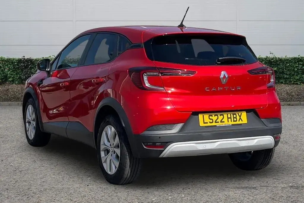 Used Renault Captur Iconic 91 HP (66 kW) 2022 SUV