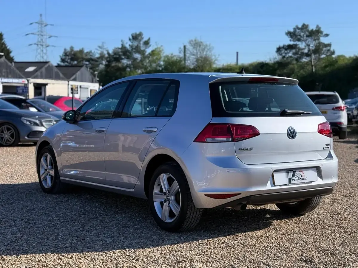 Used VW Golf VII Edition 110 HP (80 kW) 2016 Silver Hatchback