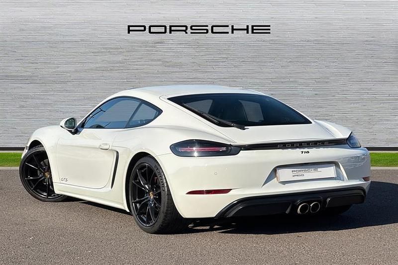 Used Porsche Cayman 365 HP (268 kW) 2018 White Coupe