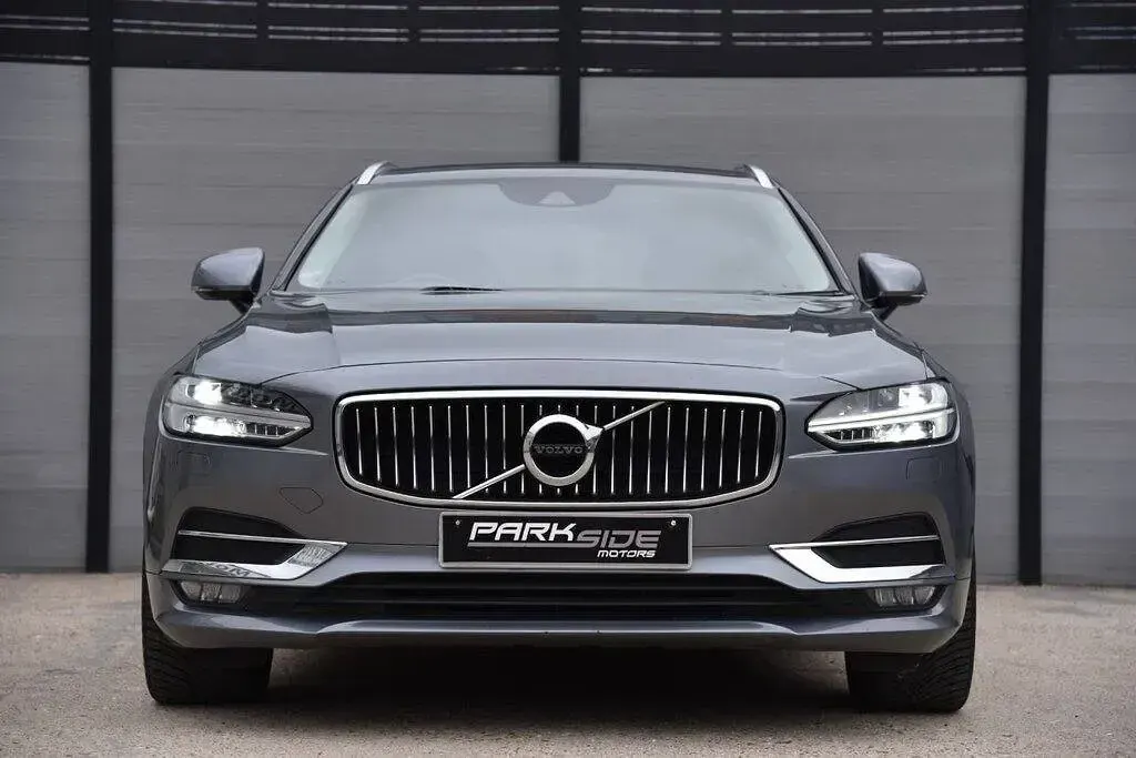 Used Volvo V90 Inscription 231 HP (169 kW) 2017 Grey Estate