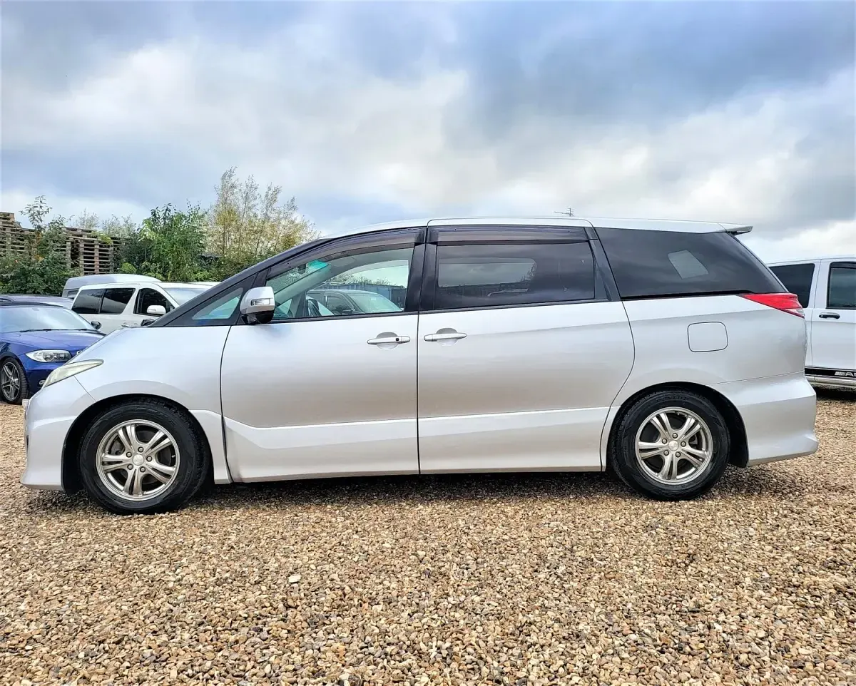 Used Toyota Estima 2021 Silver MPV