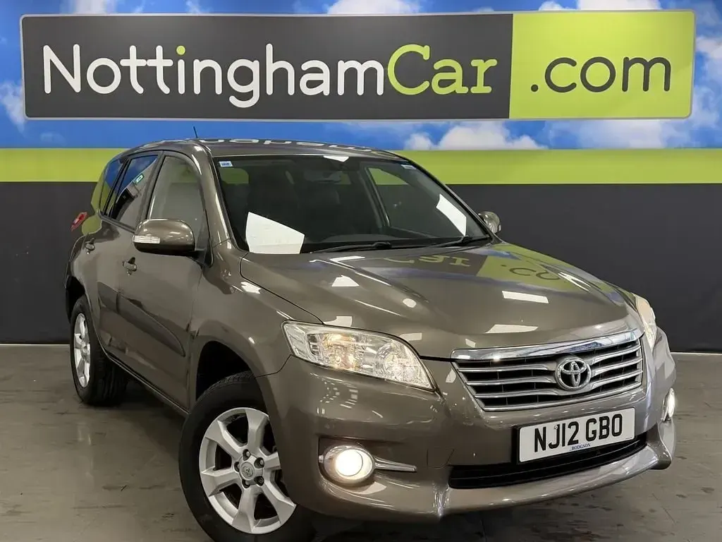 Usado Toyota RAV4 Multidrive S 158 HP (116 kW) 2012 Bege SUV