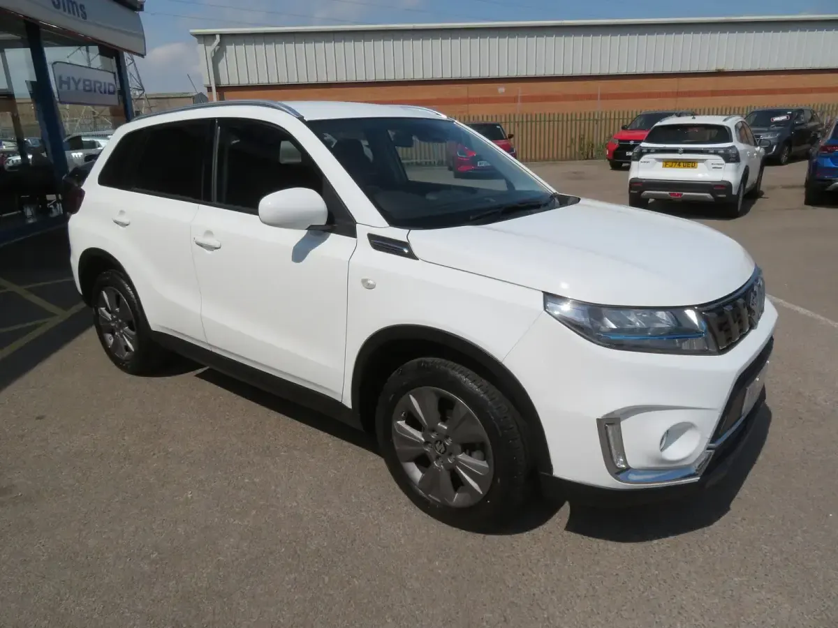 Used Suzuki Vitara SZ-T 129 HP (94 kW) 2023 White SUV
