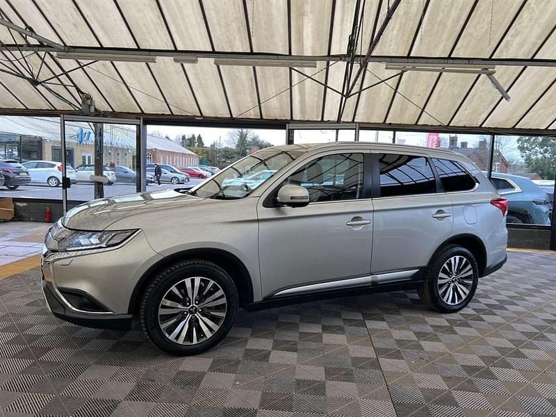 Used Mitsubishi Outlander 150 HP (110 kW) 2019 Silver SUV