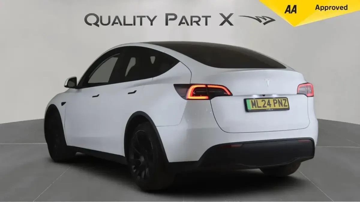 Used Tesla Model Y RWD 219 kW (299 HP) 2024 White SUV