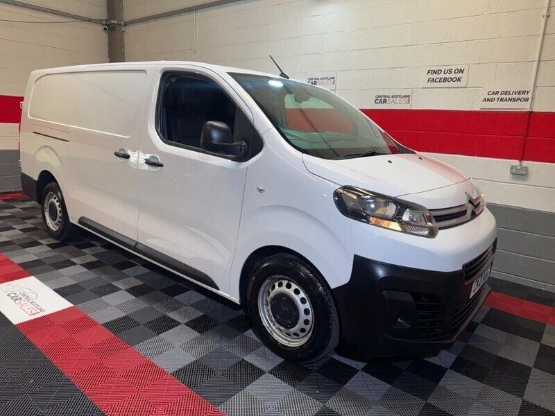 White Used 2021 Citroën Dispatch MPV | £8,750 (Good price) - Image 1/4