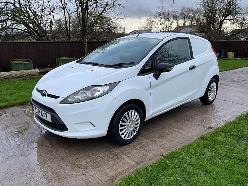 Used Ford Fiesta 2011 White Hatchback