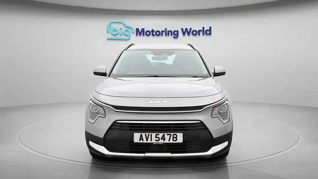Usado Kia Niro 127 CV (93 kW) 2024 Gris SUV
