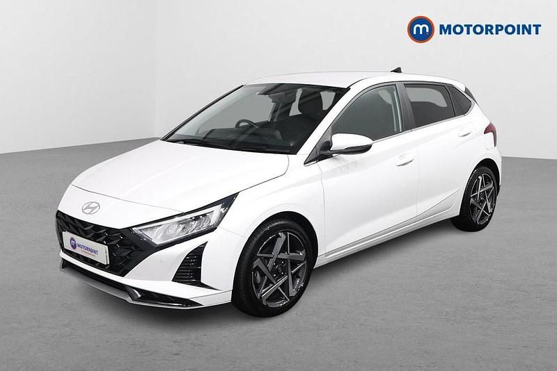 Used Hyundai i20 Premium 2025 White Hatchback