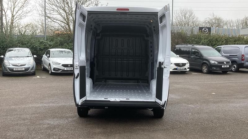 New Peugeot Boxer 140 HP (102 kW) 2025 Van