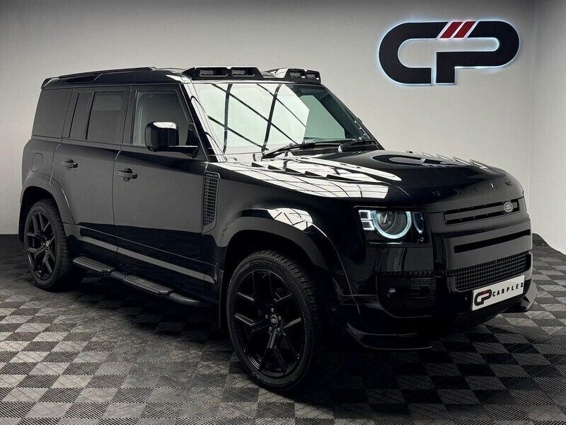 Black Used 2023 Land Rover Defender SE SUV | £57,500 (A bit pricey) - Image 1/4