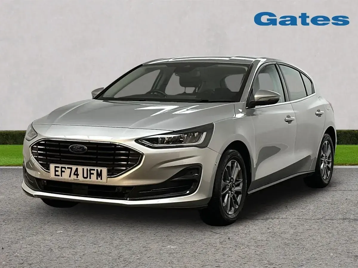 Usado Ford Focus Titanium 155 HP (114 kW) 2024 Prateado Citadino