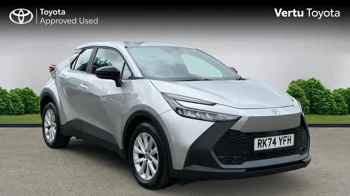 Used Toyota C-HR 140 HP (102 kW) 2024 SUV