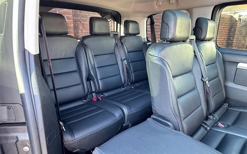 Used Citroën Spacetourer Flair 177 HP (130 kW) 2021 Grey MPV