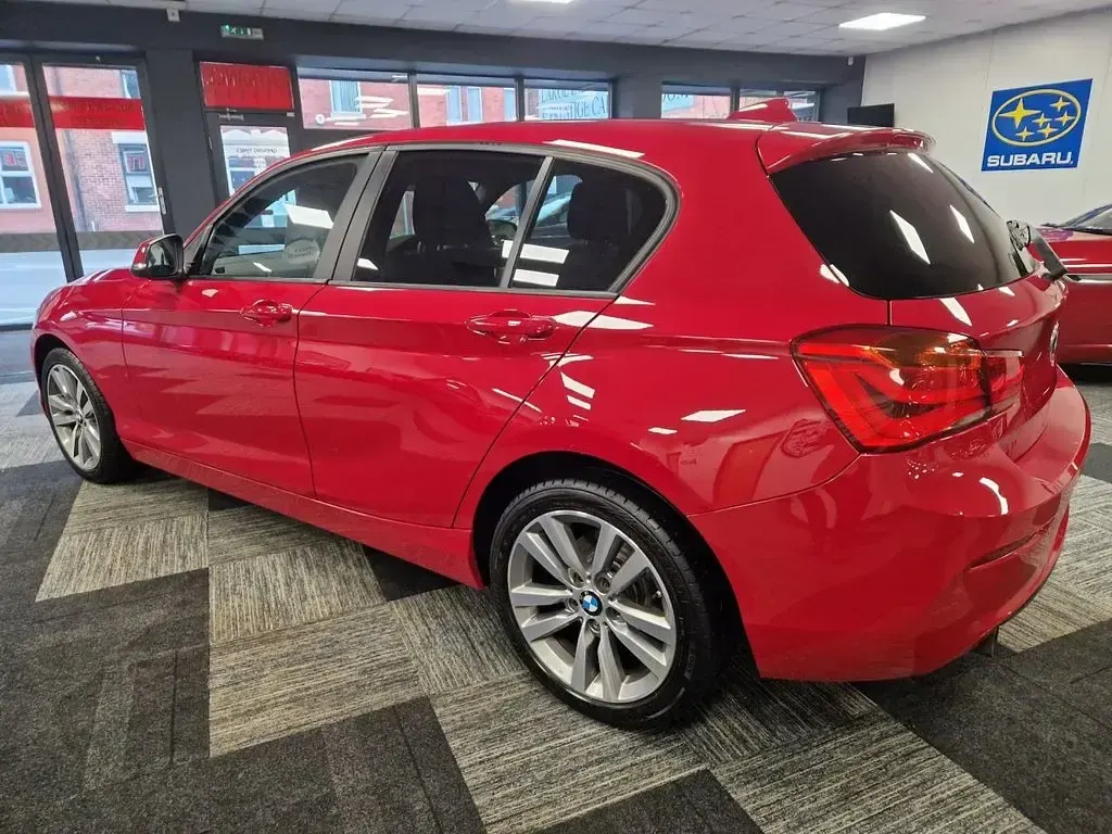 Used BMW 118 Sport Line 136 HP (100 kW) 2016 Red Hatchback