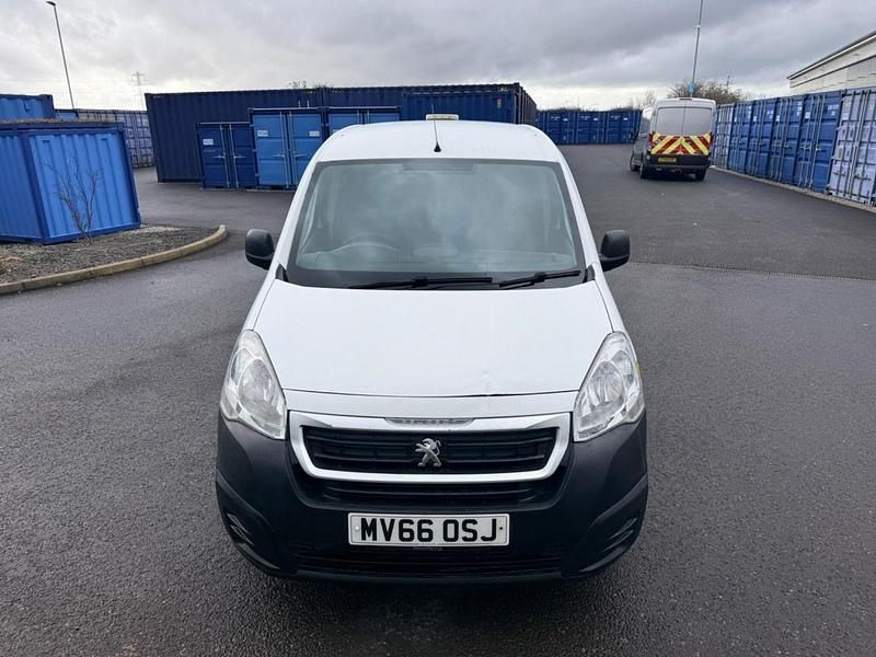 Begagnad Peugeot Partner S 2016 Vit Minibuss