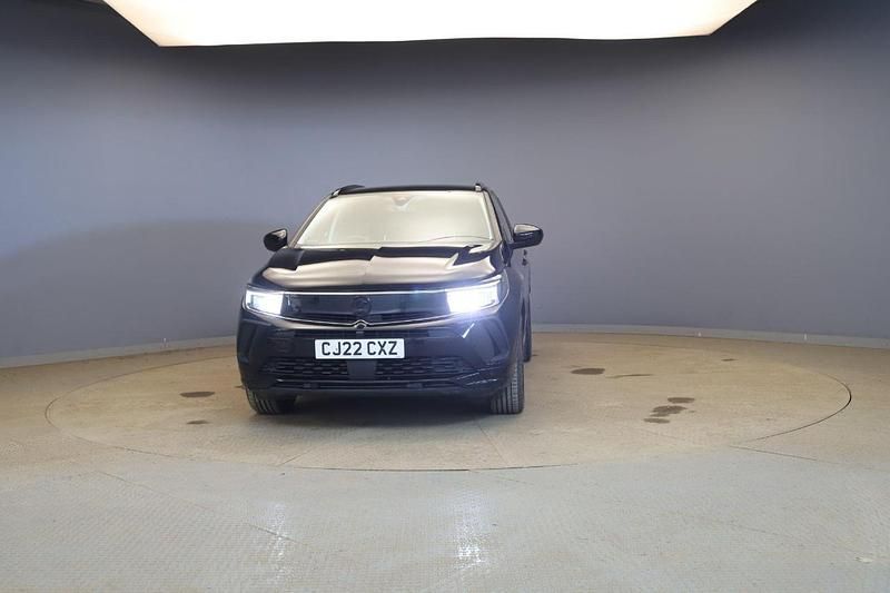 Used Vauxhall Grandland X SRi 128 HP (94 kW) 2022 Black SUV