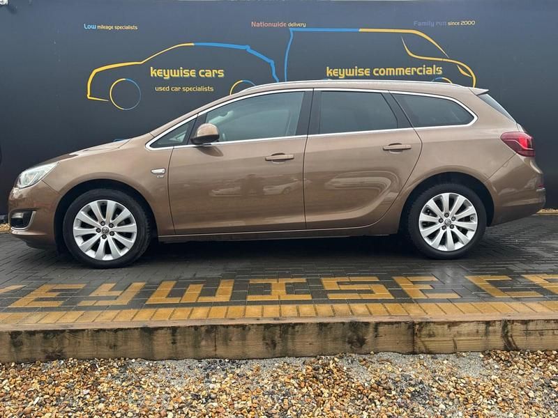 Used Vauxhall Astra Elite 2015 Bronze Estate