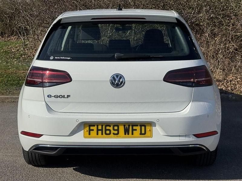 Used VW e-Golf 100 kW (136 HP) 2020 White Hatchback