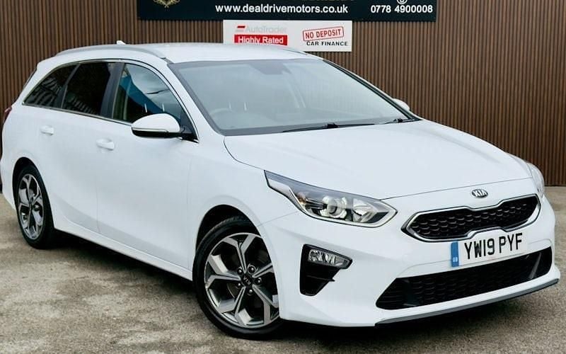 Used 2021 Kia Ceed Sportswagon Estate | £8,990 (Fair price) - Image 1/4