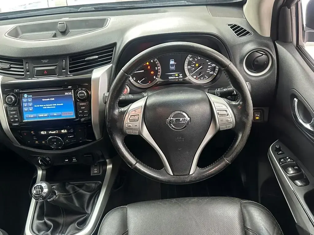 Used Nissan Navara S 190 HP (139 kW) 2017 Black Pickup