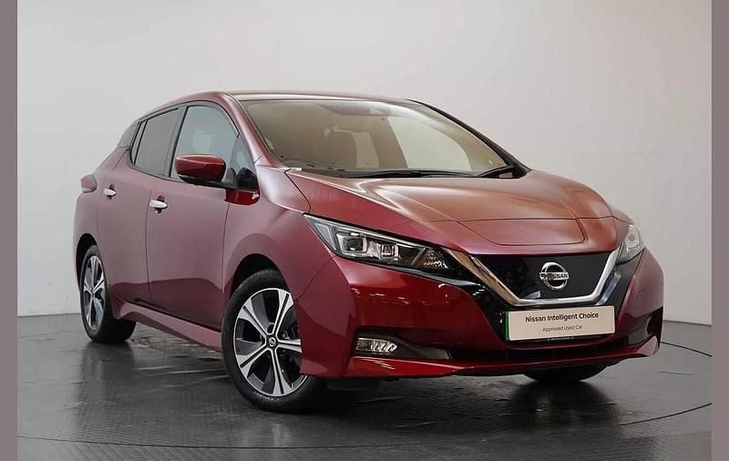 Red Used 2022 Nissan Leaf Tekna Hatchback | £12,298 (A bit pricey) - Image 1/3