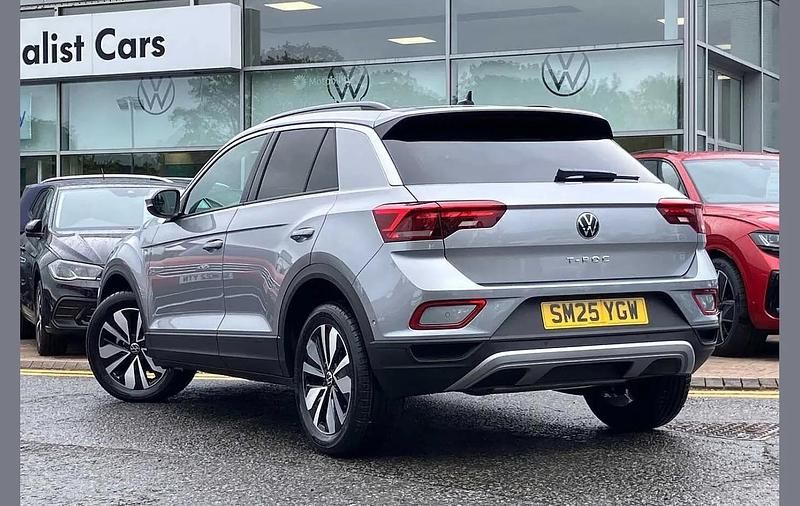 Used VW T-Roc Match 150 HP (110 kW) 2025 Silver SUV